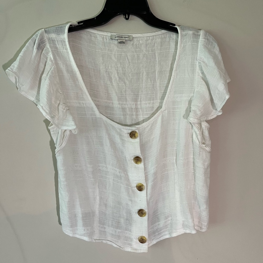 AE white top